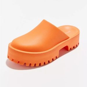 Jeffrey Campbell Lugged Platform Clogge